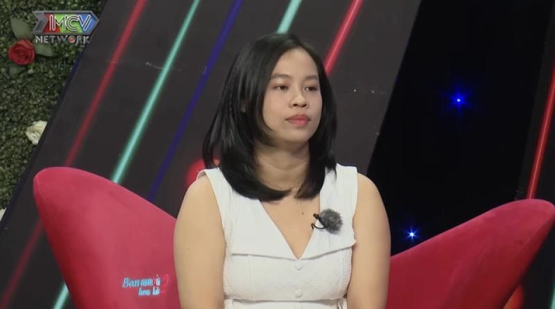 Mẹ 'giục' con gái bấm nút với nhân viên phòng cháy chữa cháy trên show hẹn hò - Ảnh 3.