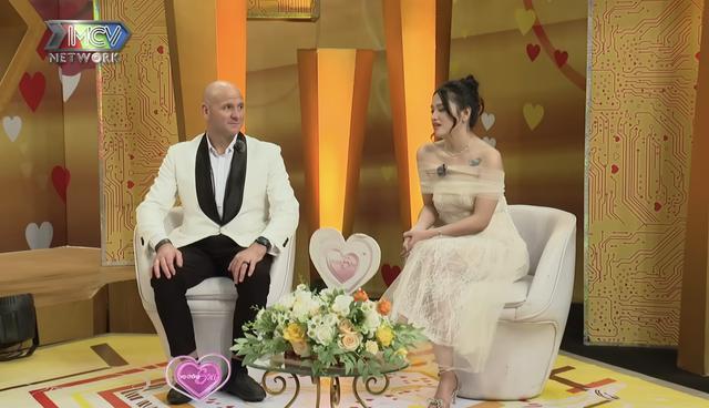 Hồng Vân thích thú trước chuyện tình cô gái Việt cưới chồng Tây hơn 19 tuổi - Ảnh 3.