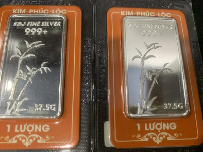 Giá bạc giảm mạnh - Ảnh 1.