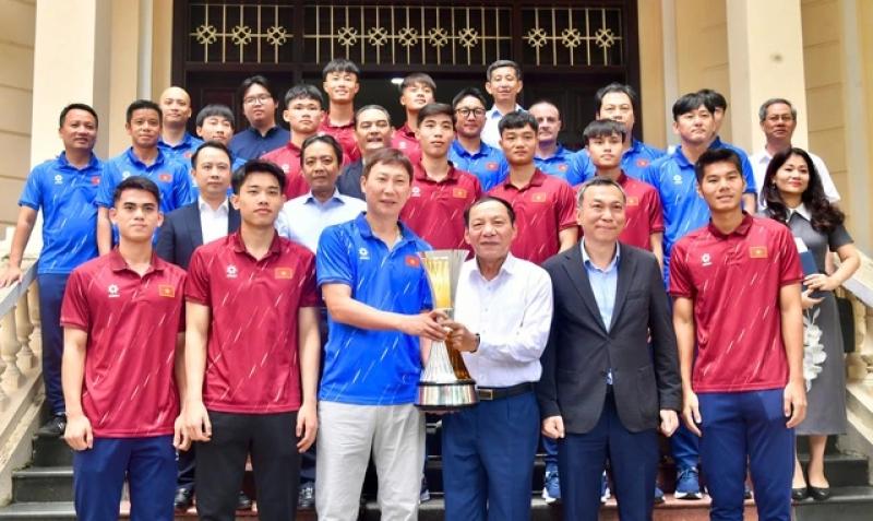 Chủ tịch VFF Trần Quốc Tuấn đặt mục tiêu: U.23 Việt Nam vào chung kết SEA Games 33- Ảnh 1. Chủ tịch VFF Trần Quốc Tuấn đặt mục tiêu: U.23 Việt Nam vào chung kết SEA Games 33- Ảnh 1.