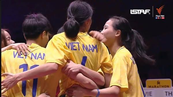 Cầu mây nữ Việt Nam vô địch thế giới, HLV vỡ òa: Áp lực cực lớn, các cô gái quá bản lĩnh- Ảnh 7. Cầu mây nữ Việt Nam vô địch thế giới, HLV vỡ òa: Áp lực cực lớn, các cô gái quá bản lĩnh- Ảnh 7.
