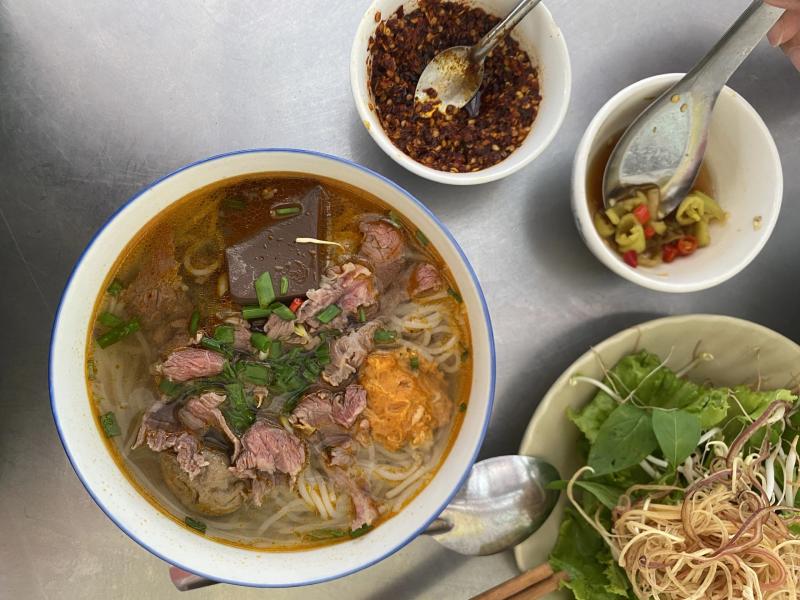 Vì sao bún bò Huế được vinh danh di sản văn hóa phi vật thể quốc gia? - Ảnh 3.