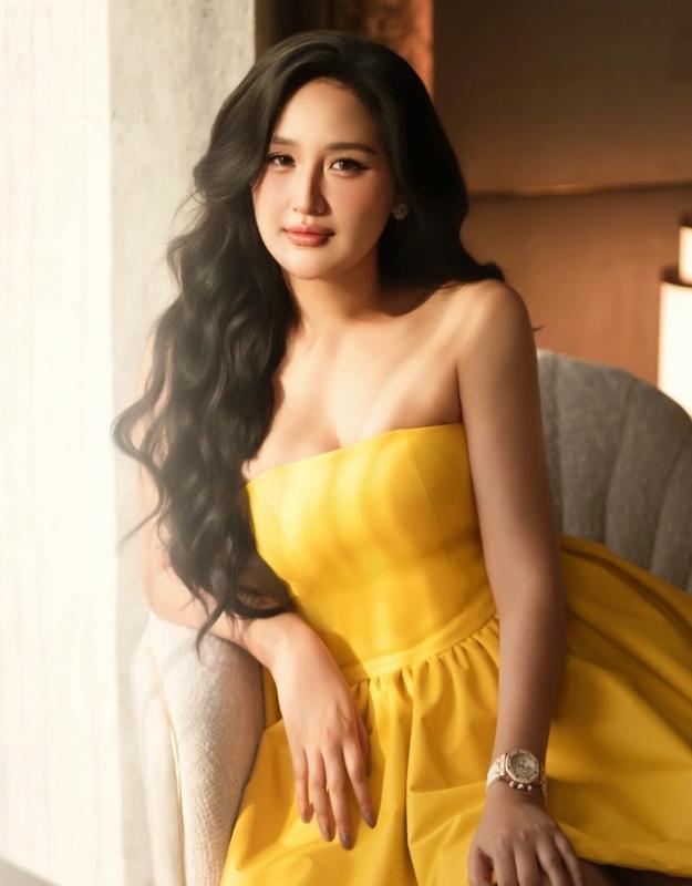 Mai Phương Thúy nói về danh hiệu Hoa hậu Việt Nam, khoe sắc ở tuổi 37 - Ảnh 1.