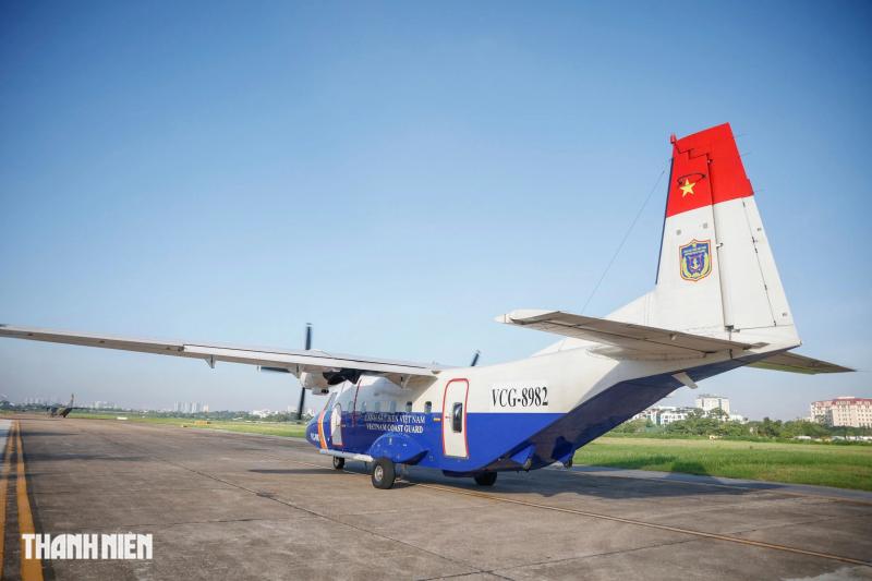 Xem 'ngựa thồ' C-295 khoác áo mới, bay biên đội 4 chiếc trên bầu trời Hà Nội- Ảnh 35. Xem 'ngựa thồ' C-295 khoác áo mới, bay biên đội 4 chiếc trên bầu trời Hà Nội- Ảnh 35.