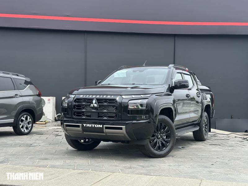 Toyota Hilux tăng trưởng mạnh hơn Ford Ranger trong nửa đầu năm 2025 - Ảnh 1. Toyota Hilux tăng trưởng mạnh hơn Ford Ranger trong nửa đầu năm 2025 - Ảnh 1.