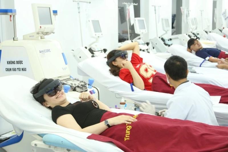Nguồn dự trữ máu sụt giảm, TP.HCM kêu gọi khẩn cấp hiến máu cứu người- Ảnh 1. Nguồn dự trữ máu sụt giảm, TP.HCM kêu gọi khẩn cấp hiến máu cứu người- Ảnh 1.