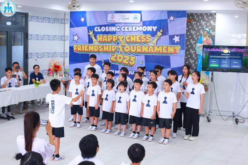 Giải cờ vua Happy Chess & Friendship: Trí tuệ gieo mầm từ yêu thương- Ảnh 3. Giải cờ vua Happy Chess & Friendship: Trí tuệ gieo mầm từ yêu thương- Ảnh 3.