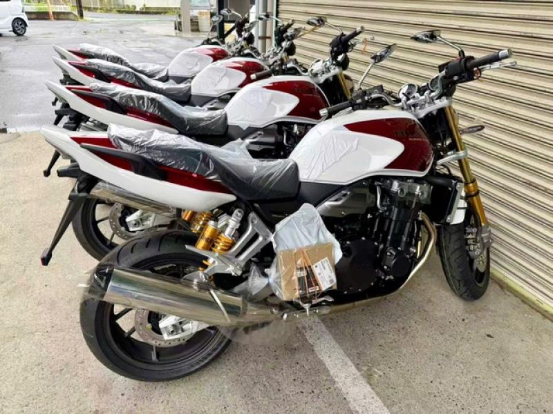 Sản xuất giới hạn Honda CB1300SF SP Final Edition bản cuối cùng bất ngờ về Việt Nam - Ảnh 1.