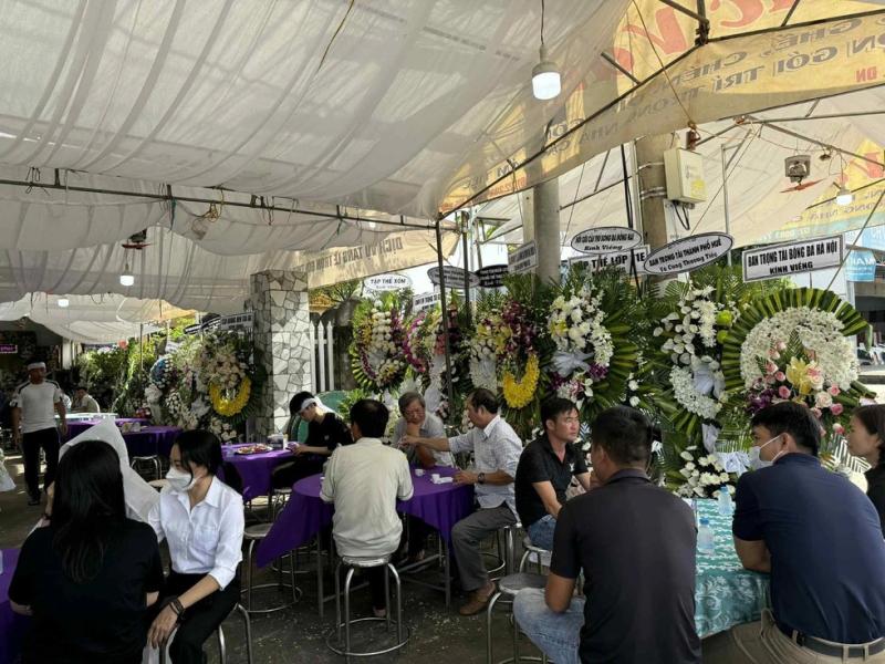 Còi đồng Mai Xuân Hùng thay đàn anh Trần Đình Thịnh thổi trận Siêu cúp quốc gia- Ảnh 3. Còi đồng Mai Xuân Hùng thay đàn anh Trần Đình Thịnh thổi trận Siêu cúp quốc gia- Ảnh 3.