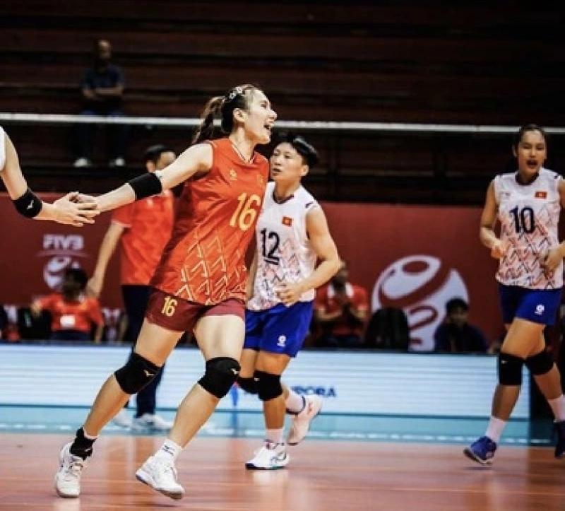 Dùng người trái luật, U.21 bóng chuyền nữ Việt Nam bị phạt nặng cỡ nào: Cầu thủ bị ‘treo giò’ 2 năm?- Ảnh 2. Dùng người trái luật, U.21 bóng chuyền nữ Việt Nam bị phạt nặng cỡ nào: Cầu thủ bị ‘treo giò’ 2 năm?- Ảnh 2.