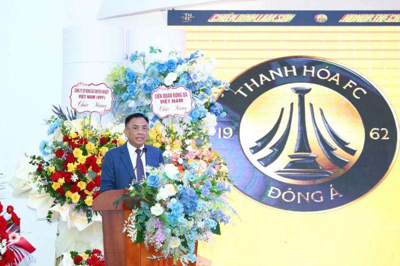 Bầu Đoan phát biểu cực hay, CLB Thanh Hóa ra mắt tân HLV ‘vừa lạ vừa quen’- Ảnh 1. Bầu Đoan phát biểu cực hay, CLB Thanh Hóa ra mắt tân HLV ‘vừa lạ vừa quen’- Ảnh 1.