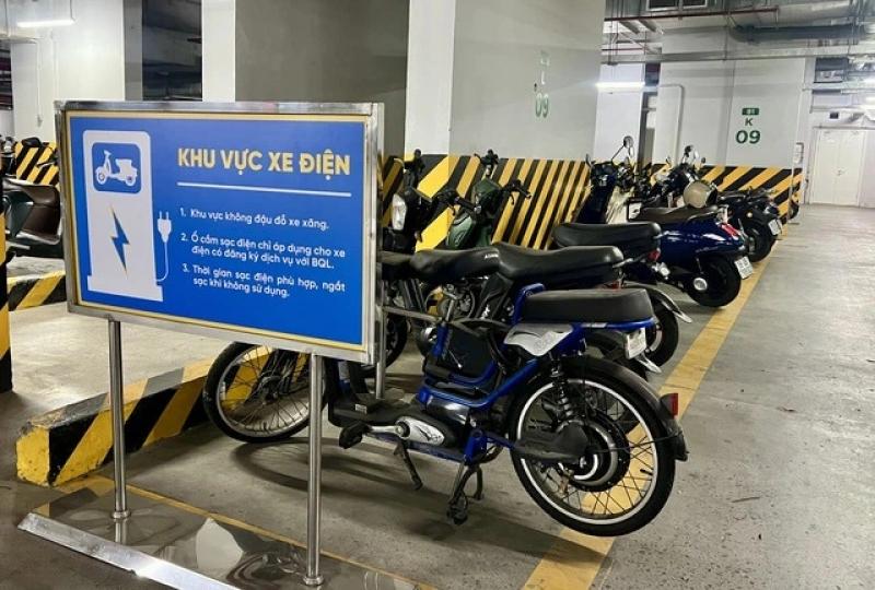 Lưu ý gì khi sạc xe máy điện tại nhà? - Ảnh 2.