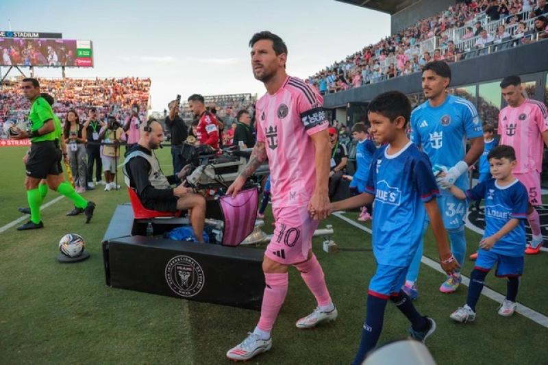 Mới: Messi gắn bó trọn đời với Inter Miami, thi đấu bao lâu tùy thích- Ảnh 2. Mới: Messi gắn bó trọn đời với Inter Miami, thi đấu bao lâu tùy thích- Ảnh 2.