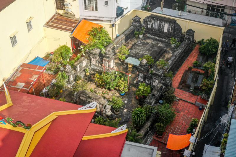 Mộ cổ 224 năm ở TP.HCM lưu danh tướng nắm toàn bộ thủy quân triều Nguyễn- Ảnh 1. Mộ cổ 224 năm ở TP.HCM lưu danh tướng nắm toàn bộ thủy quân triều Nguyễn- Ảnh 1.