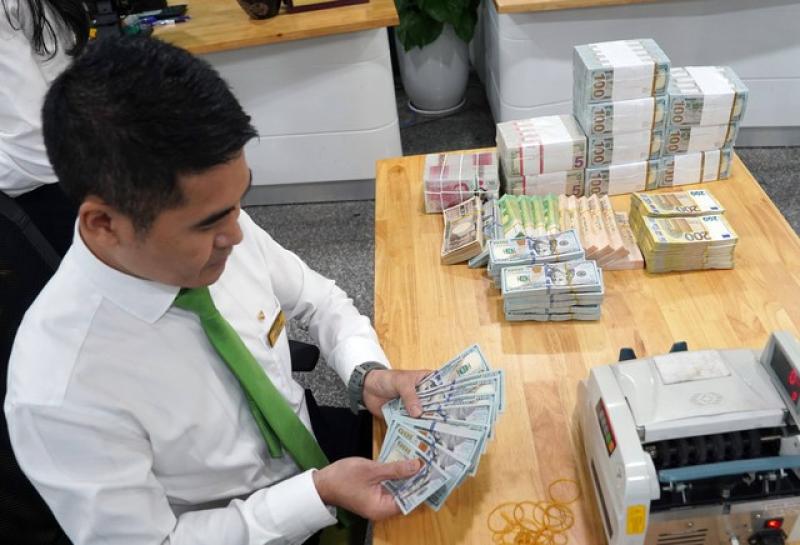 Giá USD hôm nay 13.8.2025: Tiếp tục lập kỷ lục mới - Ảnh 1. Giá USD hôm nay 13.8.2025: Tiếp tục lập kỷ lục mới - Ảnh 1.