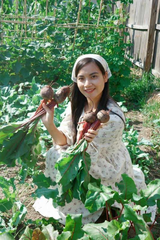 Mẹ Việt trồng rau Việt Nam tại Mỹ giữ gìn hương vị quê hương - Ảnh 1. Mẹ Việt trồng rau Việt Nam tại Mỹ giữ gìn hương vị quê hương - Ảnh 1.