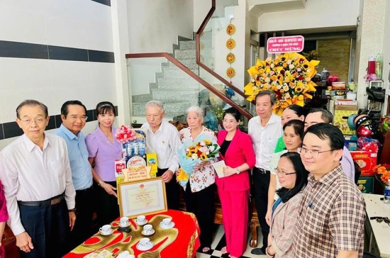 Chính sách mới mừng thọ người cao tuổi ở TP.HCM- Ảnh 1. Chính sách mới mừng thọ người cao tuổi ở TP.HCM- Ảnh 1.